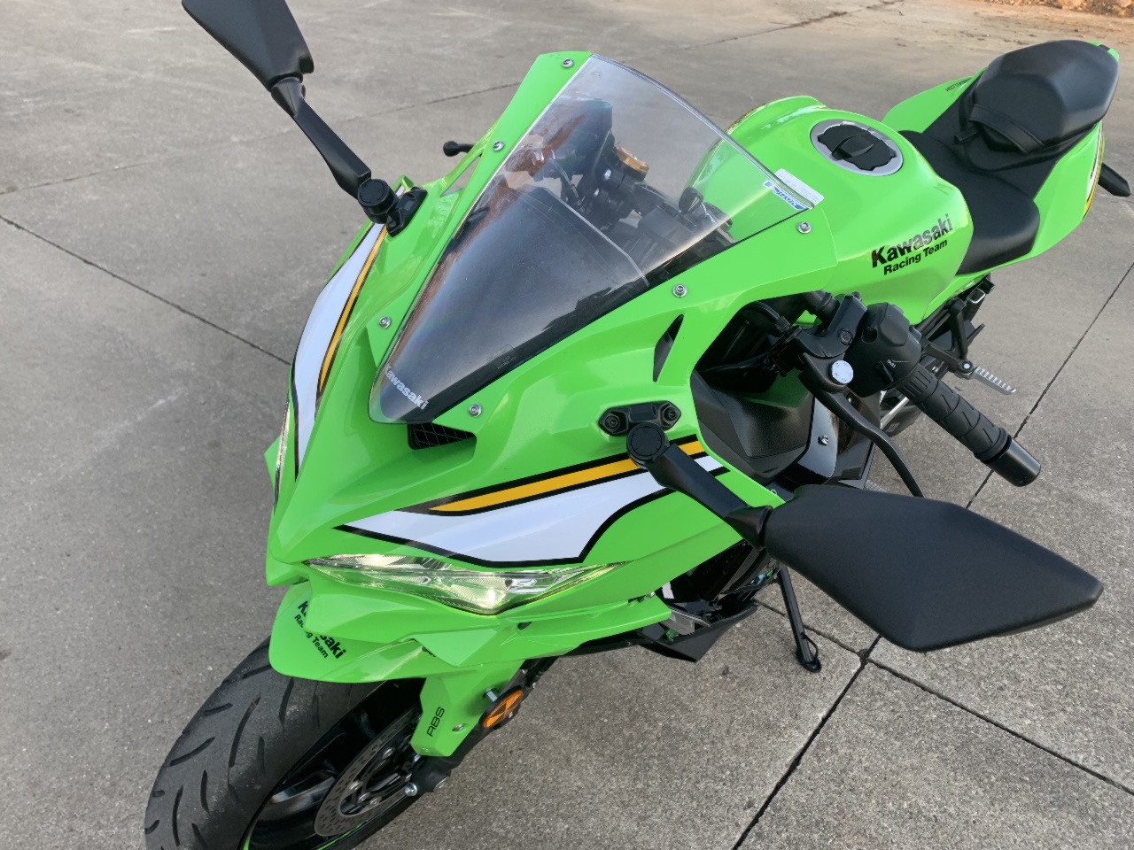2025 Kawasaki Ninja ZX-4RR KRT EDITION w/ABS
